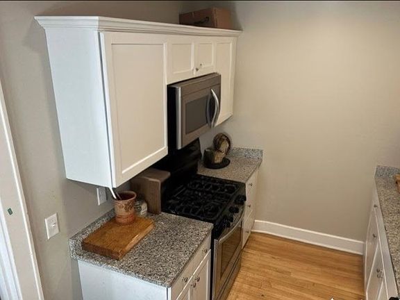 4th image of 3528 N Oakland Ave APT 3