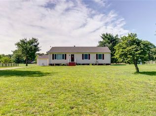 1033 Pea Ridge Rd, Bruington, VA 23023