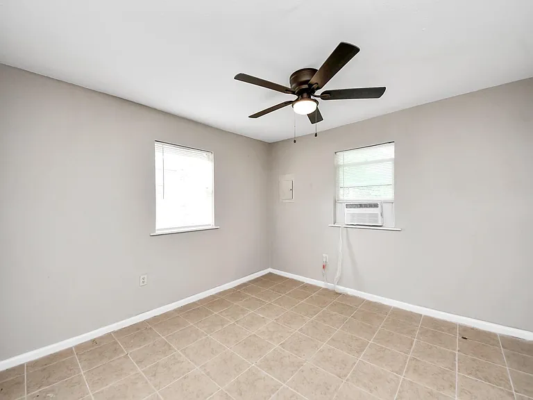 3914 Hoffman St #B — Photo 18