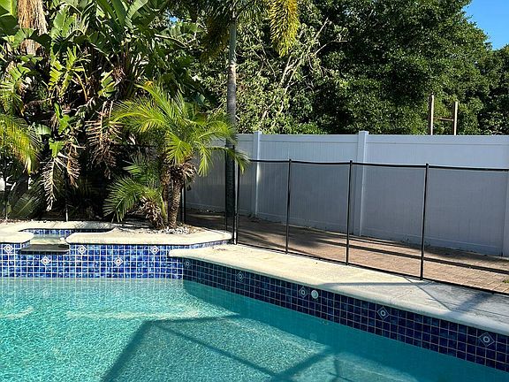 2nd image of 779 Butterfly Creek Dr
