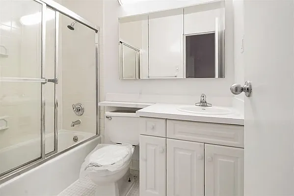 Rented by LG Fairmont Group | media 22