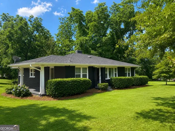 224 Spring St, Social Circle, GA 30025