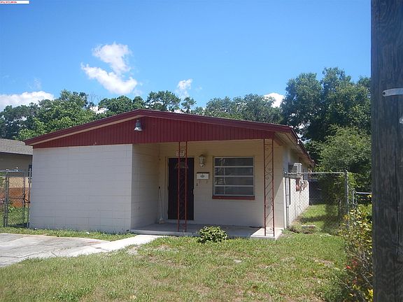 3rd image of 3027 17th Ave S