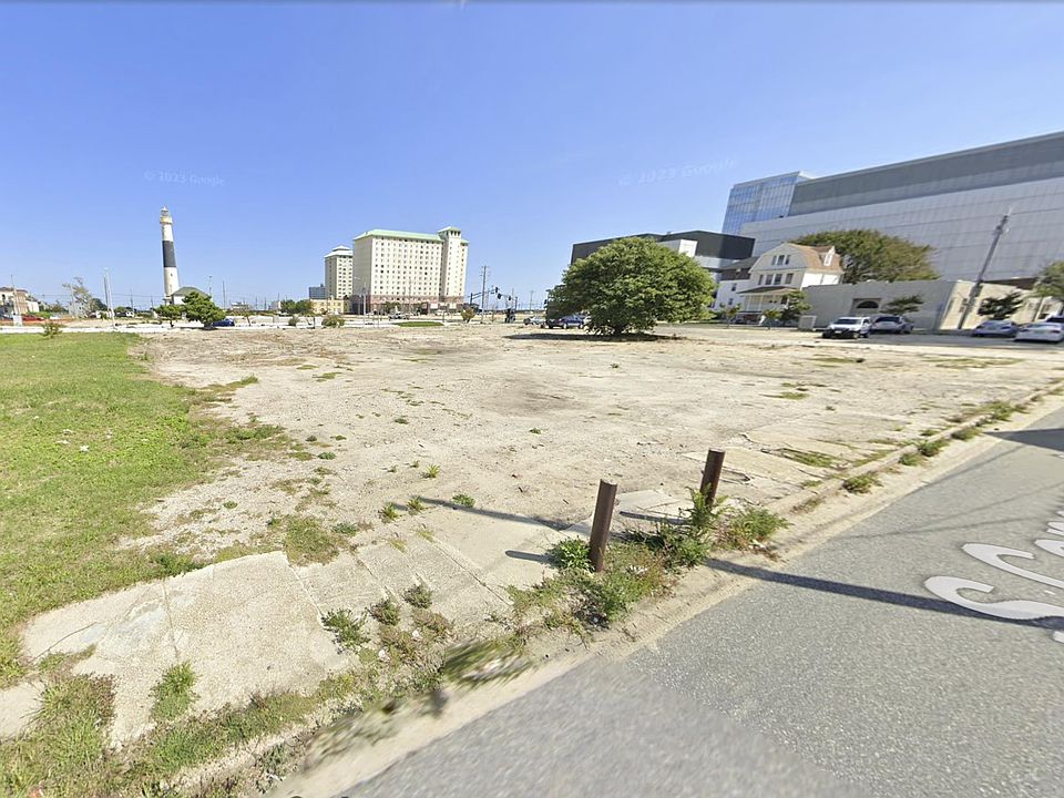 1st image of 27 S Congress Ave