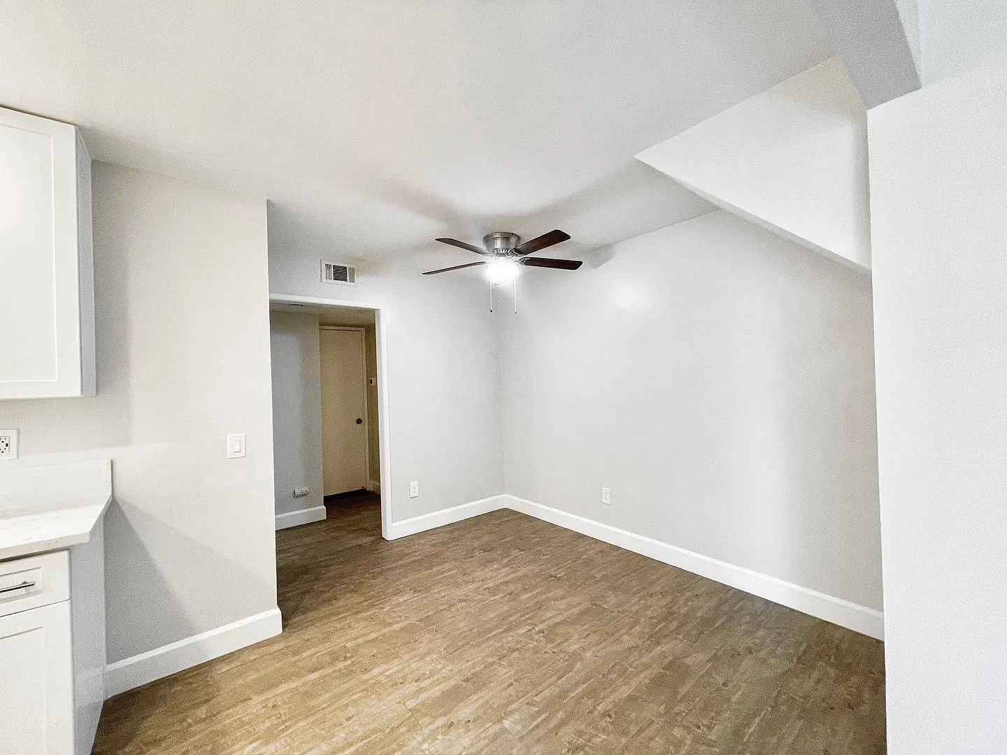 Flower Ave. (18 Units) — Photo 3