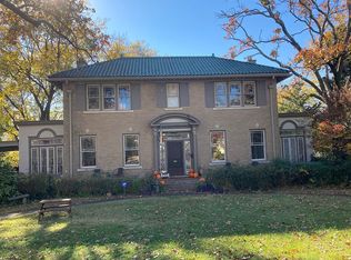 220 Ridgeway Dr, Little Rock, AR 72205