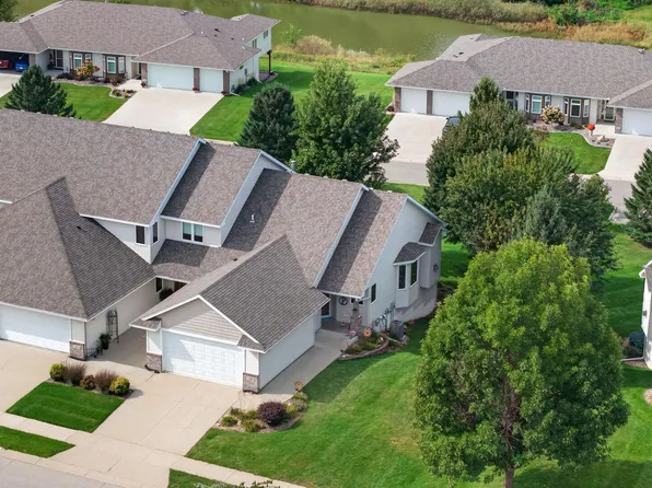 2048 Crimson Ridge Dr NW, Rochester, MN 55901