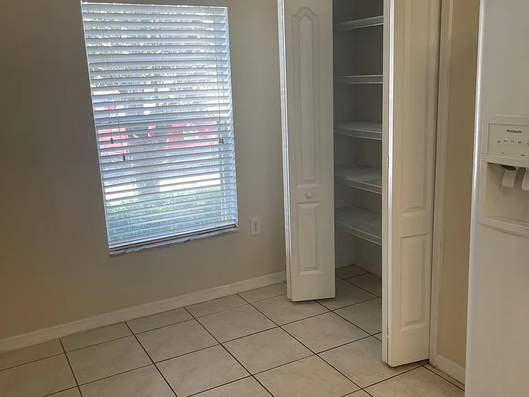 4213 Winding Vine Dr — Photo 6