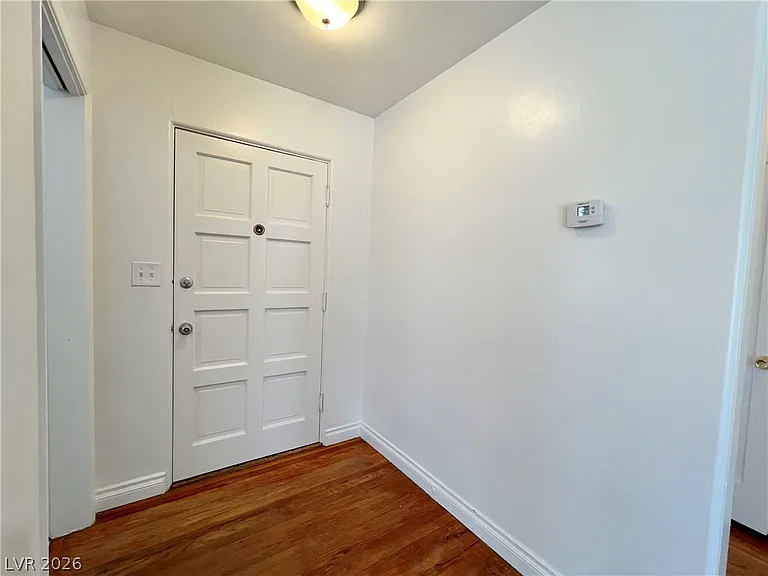 2300 Santa Clara Dr — Photo 6