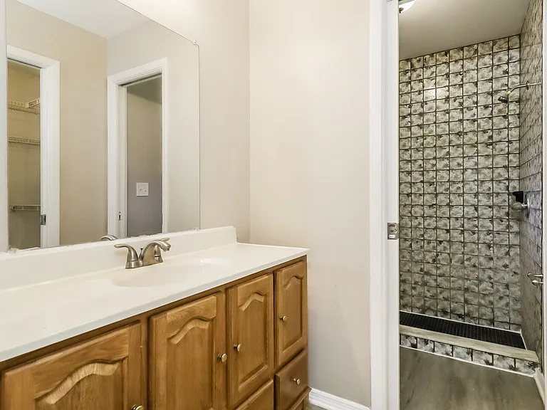13403 Woodward Dr — Photo 12