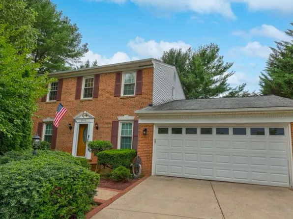 8915 Old Courthouse Rd, Vienna, VA 22182