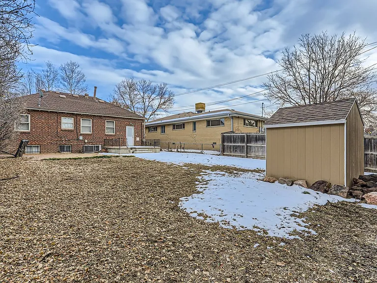 849 Grape St — Photo 27