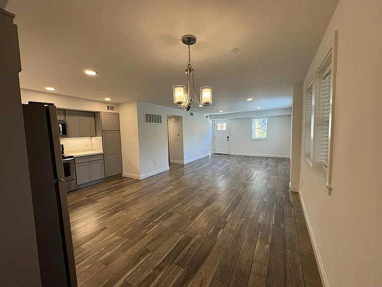 243 Keokuk St — Photo 15