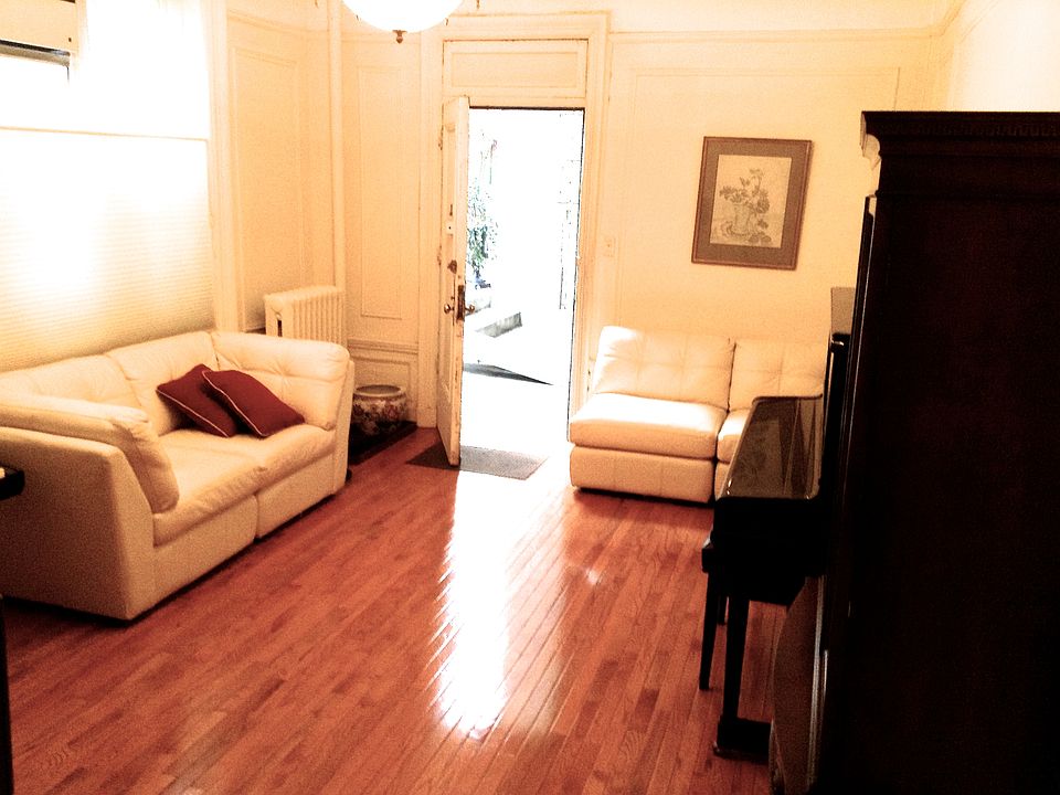 1st image of 203-211 W 81st St #1G