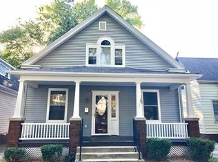 1037 N 2nd St, Springfield, IL 62702