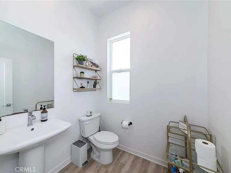 408 Hudson St — Photo 26