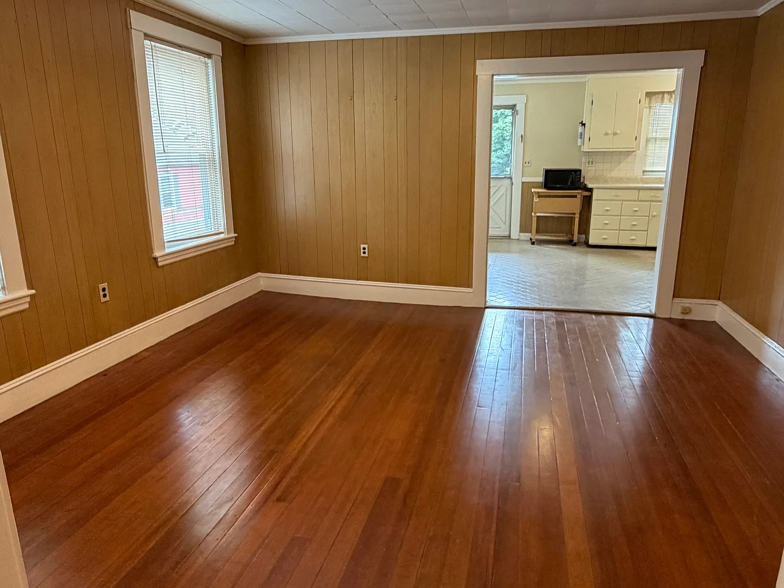 1 bed, 900 sqft, $1,895 — Photo 4