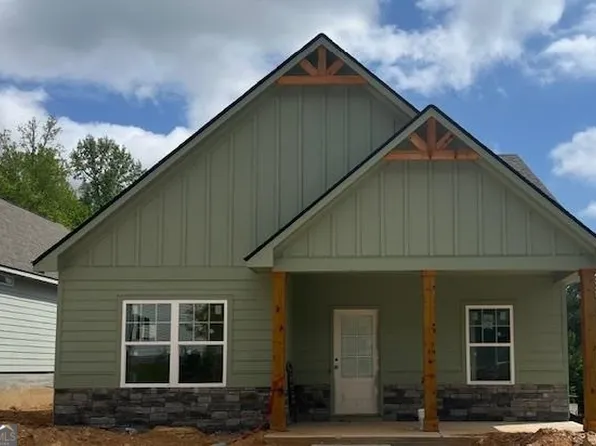 317 Creek Wood Park Dr, Ball Ground, GA 30107