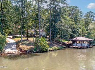 207A Quail Trl, Jackson, GA 30233