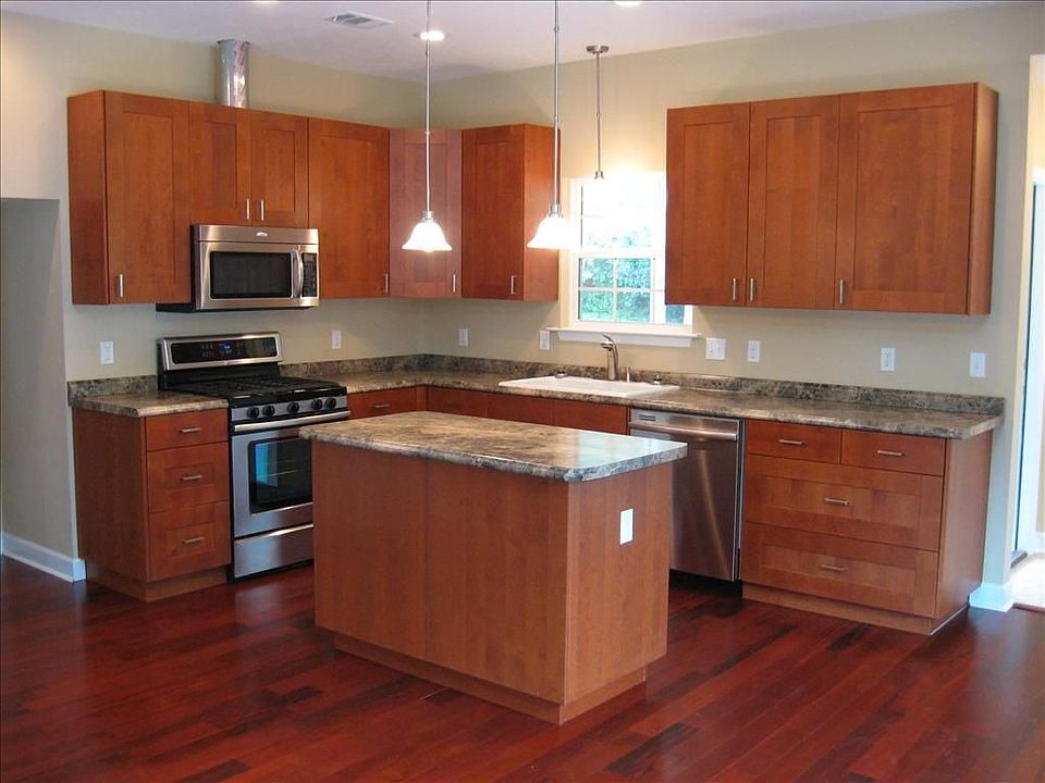 1st image of 108 Cherry Ave