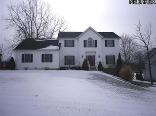 1572 Melanie Dr, Uniontown, OH