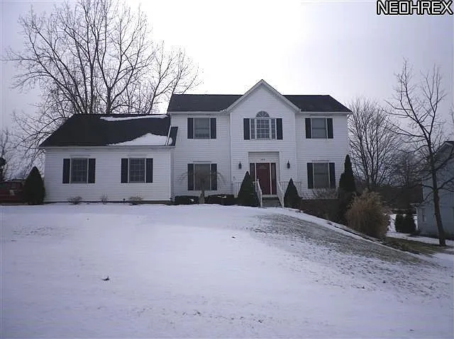 1572 Melanie Dr photo 1