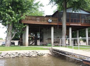 218 Edgewater Beach Rd, Burlington, IA 52601