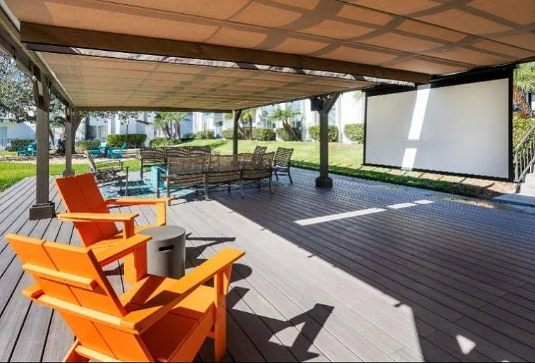 Outdoor Screening Area