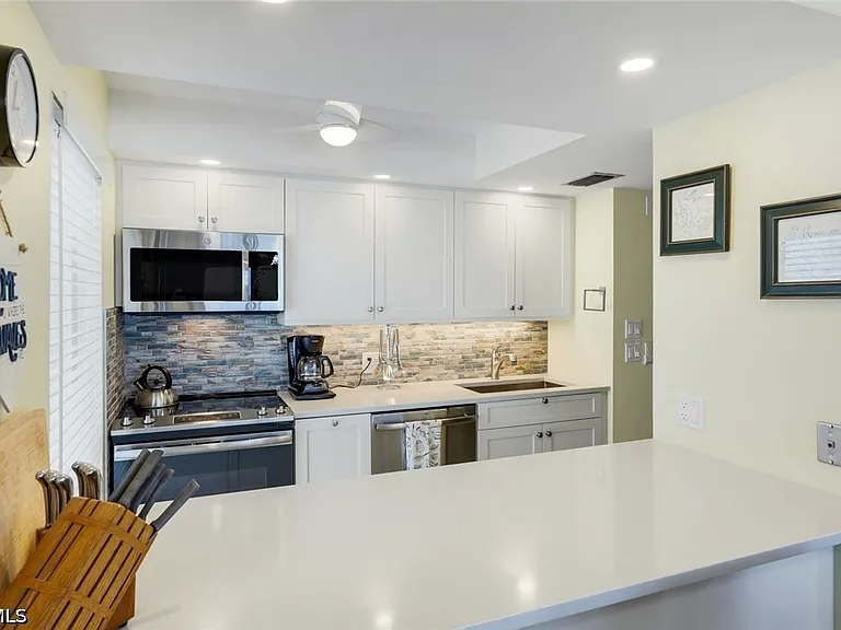 25840 Hickory Blvd #B301 — Photo 12