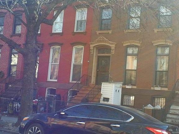 5th image of 346 Halsey St