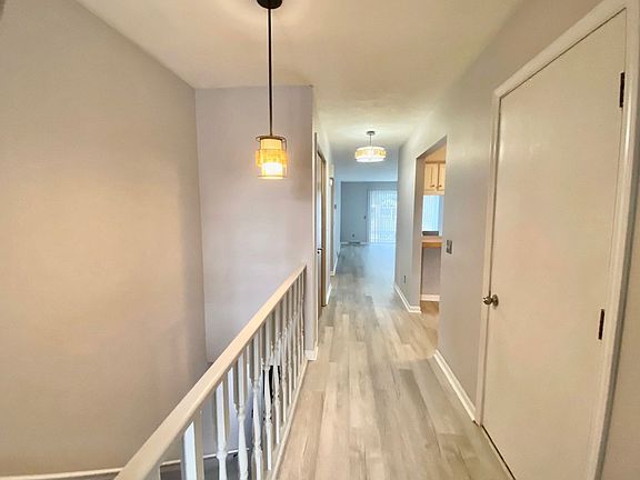 5th image of 2121 Leonard St NE #2121