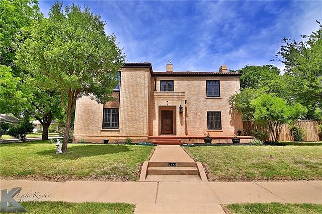1st image of 2142 Idlewild St