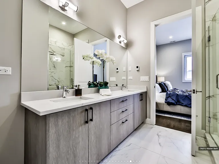 815 N Paulina St #2S — Photo 5