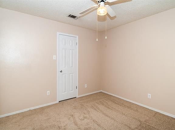 5th image of 709 Ironwood Dr