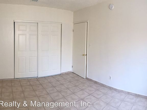 5th image of 14555 Blythe St APT 11
