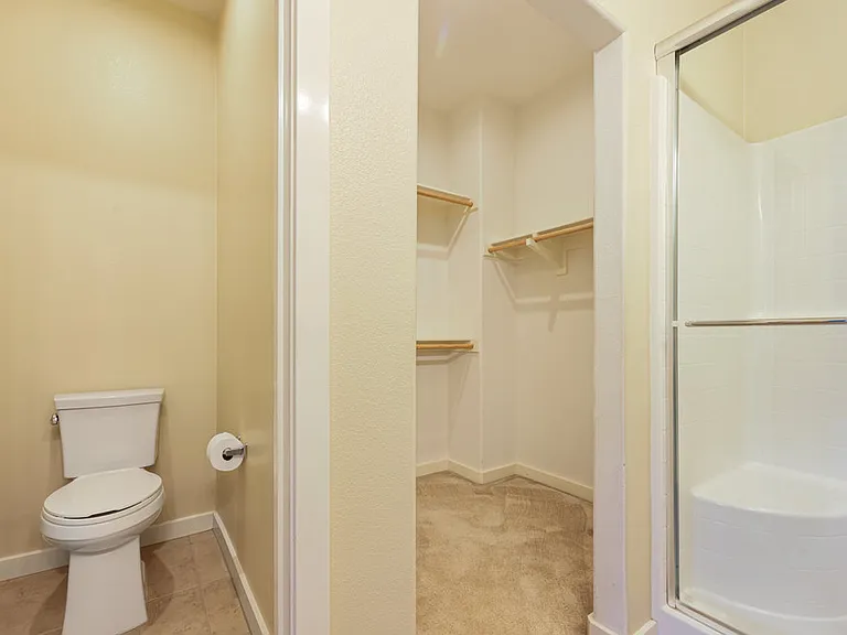 2141 Cosmo Way — Photo 14