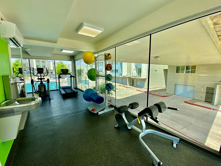 604 N Bluff Dr #127 — Photo 38