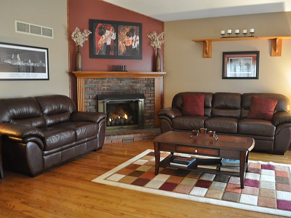 3rd image of 5456 Alnwick Dr