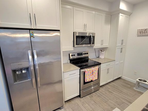 5th image of 4100 S PINELAKE Way #162