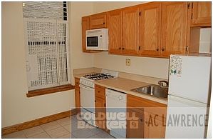 4th image of 910 Columbus Ave APT 2C