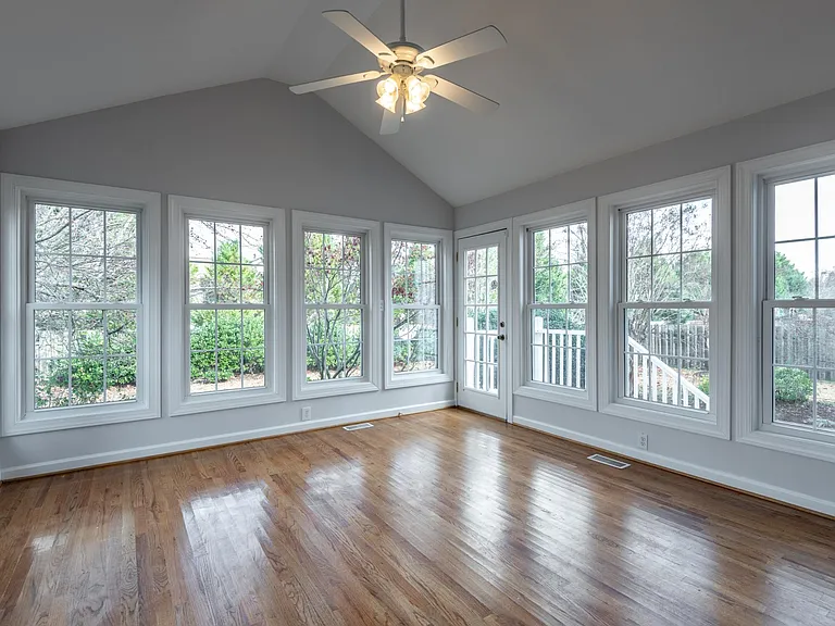 201 Pin Oak Ct — Photo 22