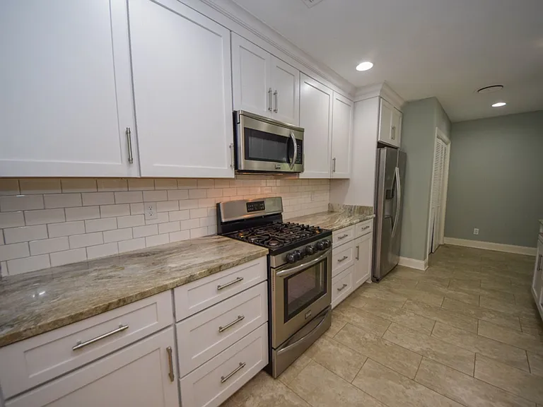 5156 Princeton Rd — Photo 8