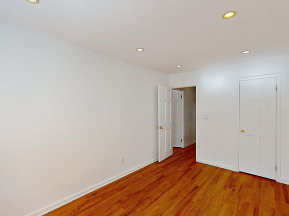 3rd image of 14508 34th Ave Floor 3