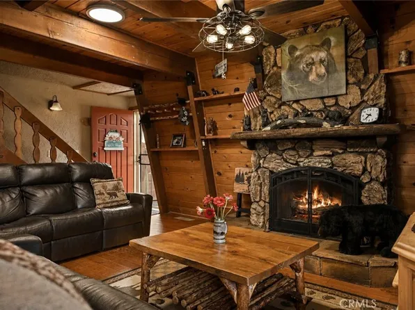 24244 Altdorf Dr, Crestline, CA 92325