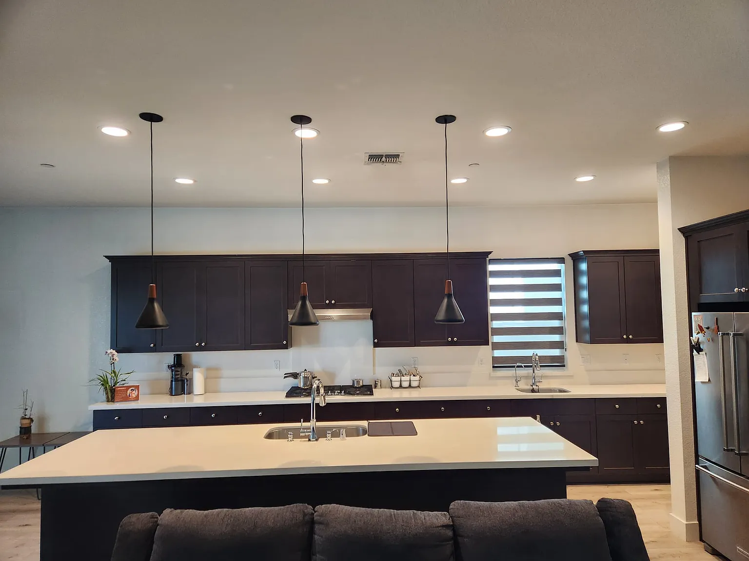 3 bed, 2.5 bath, 2095 sqft, $3,400 — Photo 2