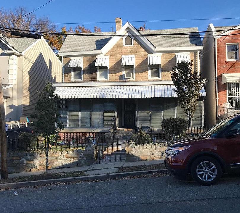 1st image of 1616 W St SE
