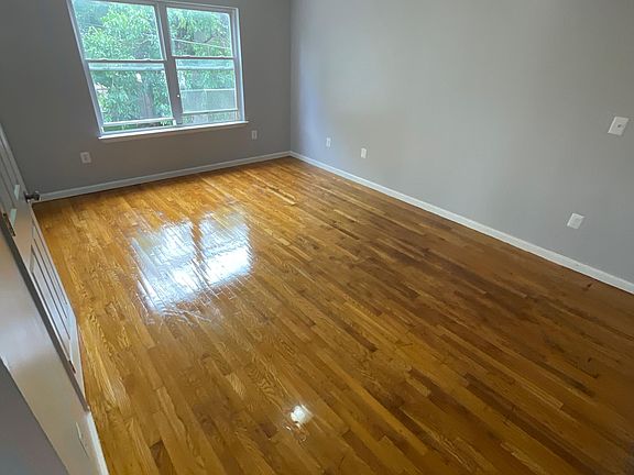 5th image of 390 S 10th St #2F