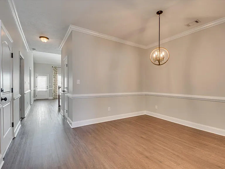 317 Buxton Ln — Photo 6