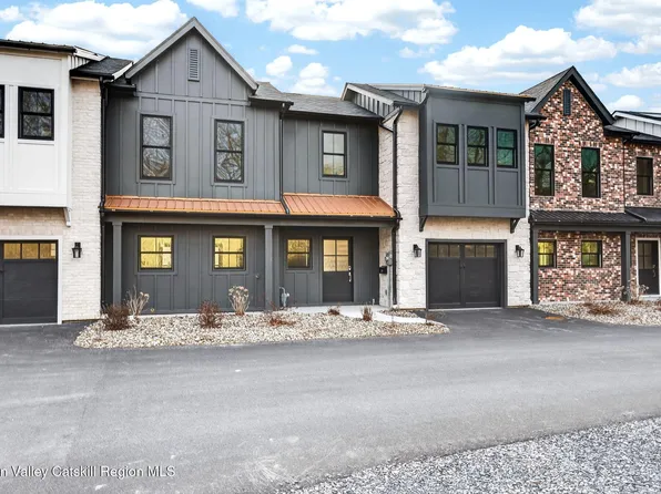 16 Icehouse Drive, Saugerties, NY 12477