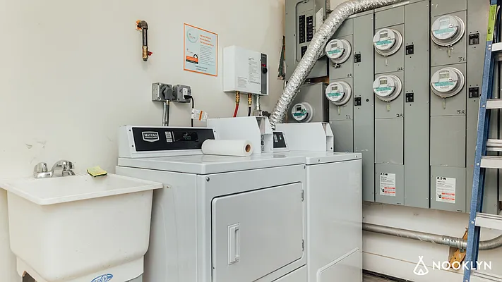 Rented by Nooklyn NYC LLC | media 22